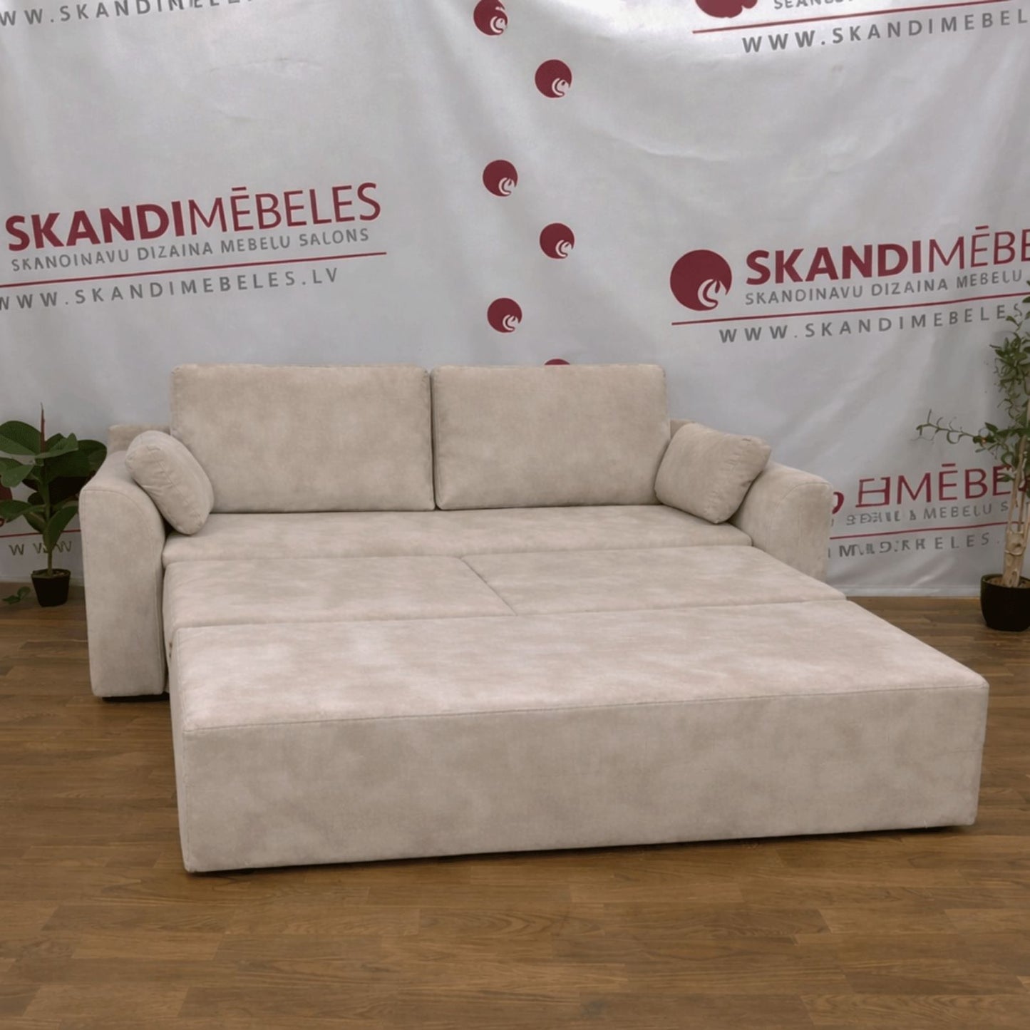Sofa ELBA (Dvigulė, ištraukiama)(Ekspozicija)