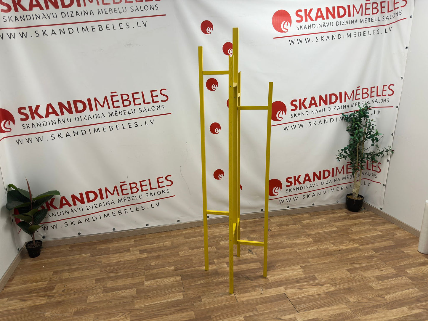 Woodman kolekcijos Eigen drabužių kabykla (Geltona)