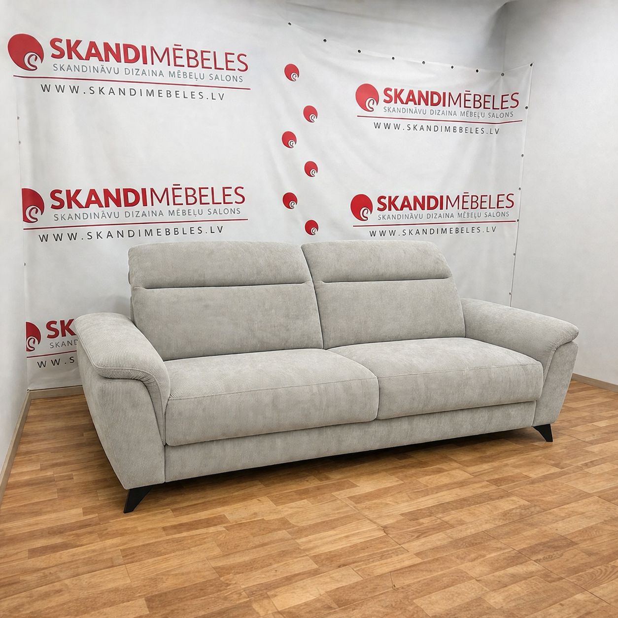 Sofa LIVE (Dvigulė)(Gulėjimas)(Ekspozicija)