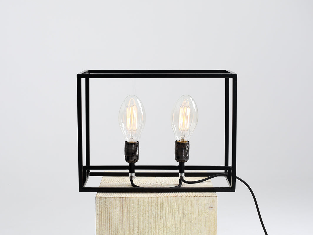 METRIC GALDA Lampa (rakstāmgalds)