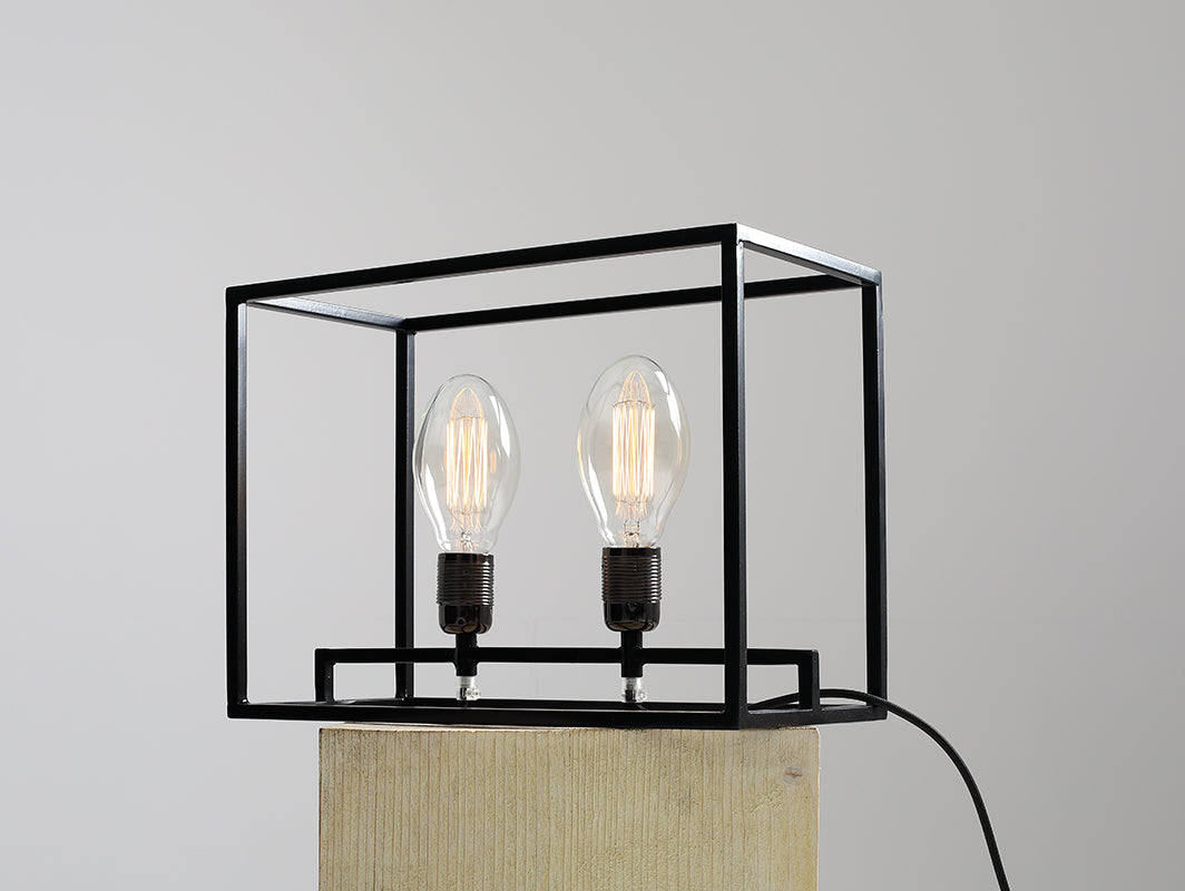 METRIC GALDA Lampa (rakstāmgalds)