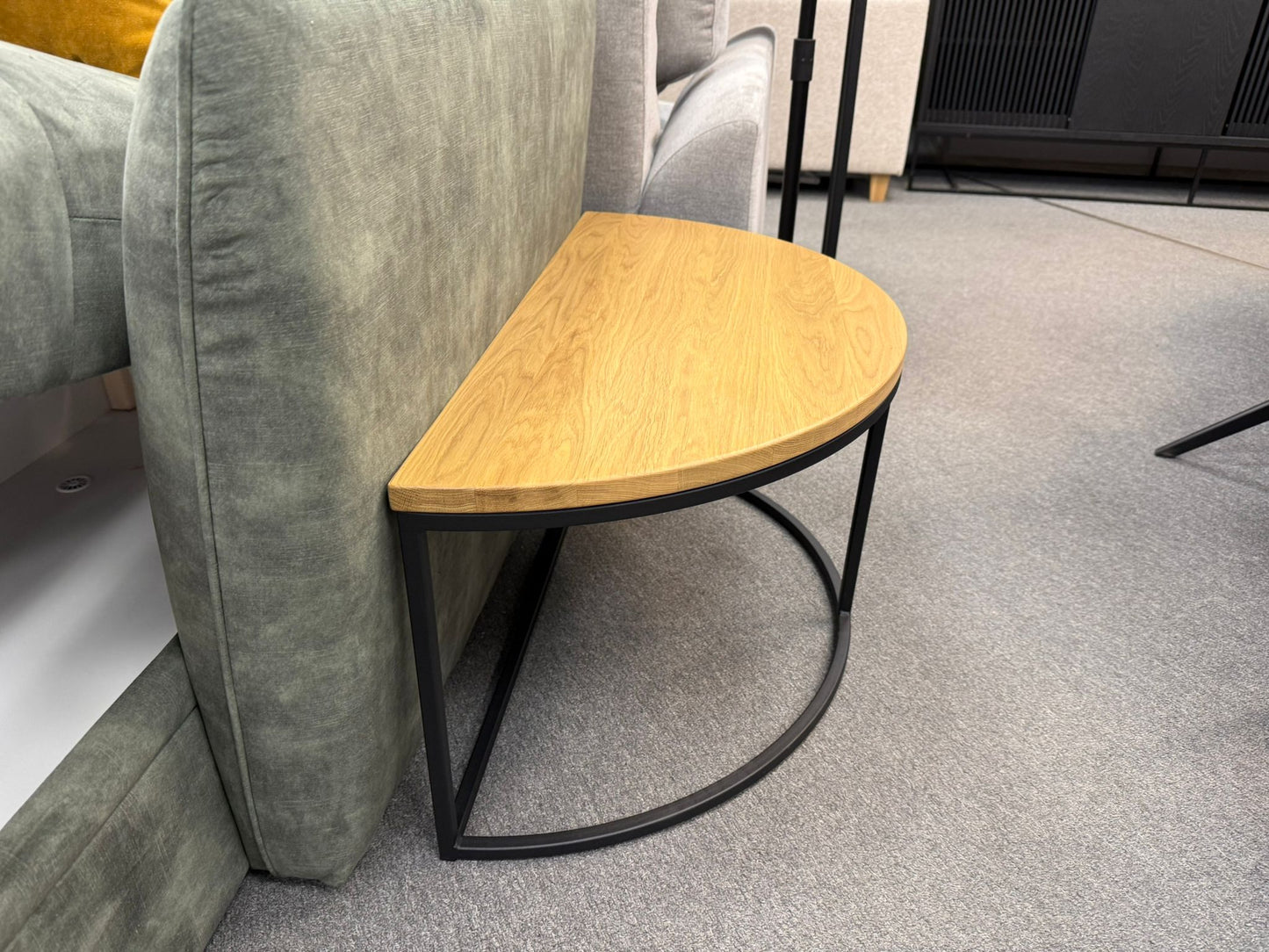 Kafijas galdiņš Moon (Izstāde)