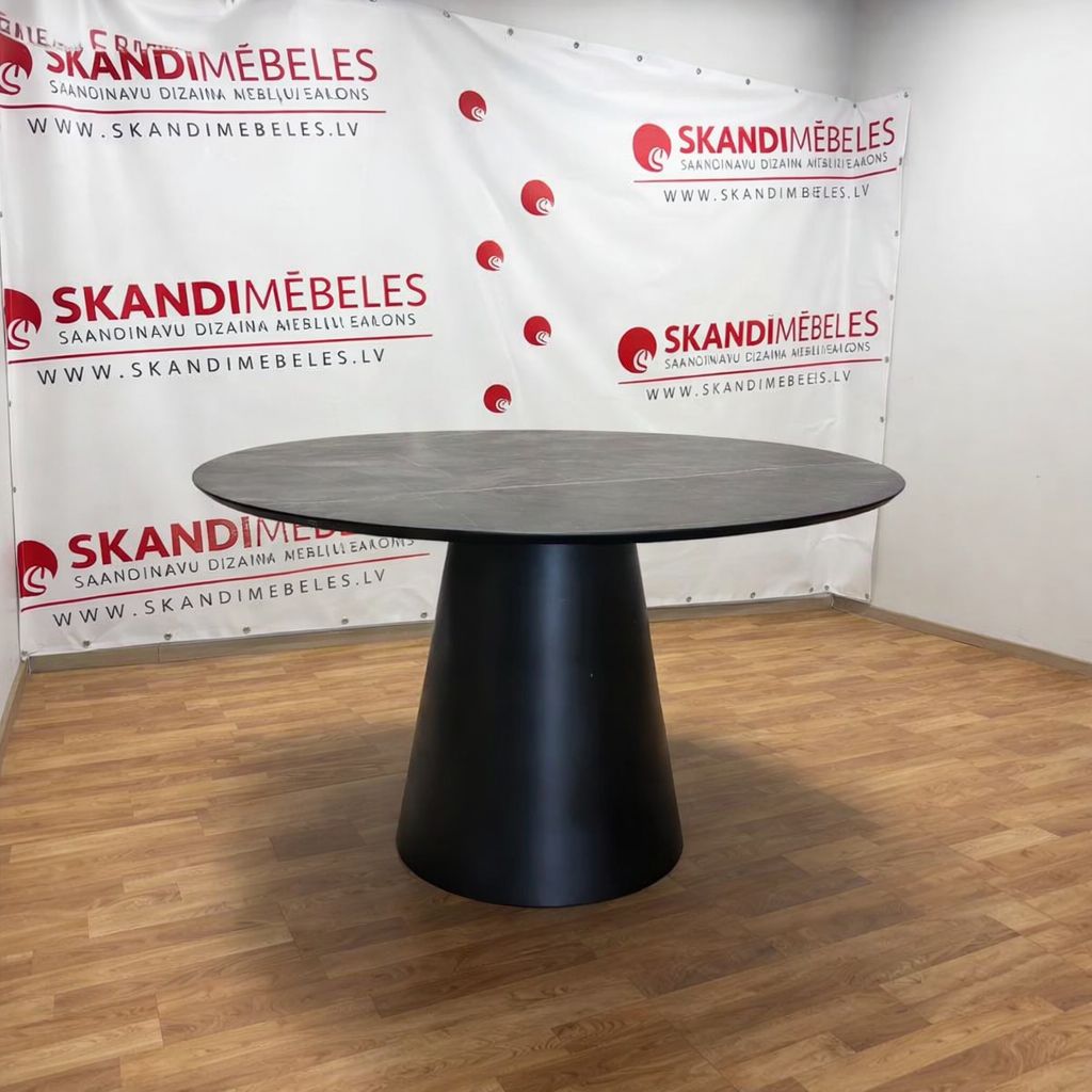 Pusdienu galds SKTABLE0220 (Ar defektu)(Izstāde)
