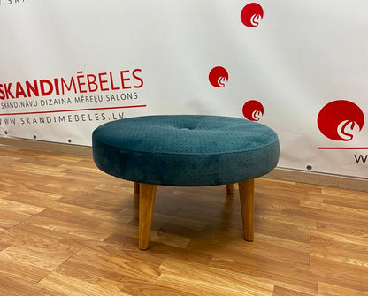 Pufas SOVICO MEDIUM (Velvet 4 grupės audinys)